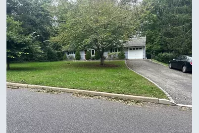 35 Soundview Drive, Northport, NY 11768 - Photo 2