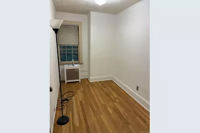 99-03 Ascan Avenue, Forest Hills, NY 11375 - Photo 28