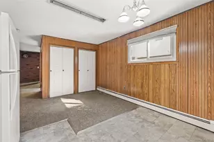 537 Lakeway Dr, North Babylon, NY 11704 - Photo 12