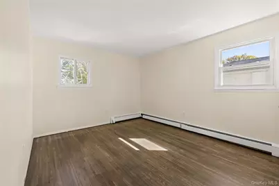 537 Lakeway Drive, North Babylon, NY 11704 - Photo 6