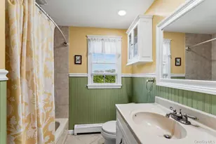 837 Smithtown Ave, Bohemia, NY 11716 - Photo 24