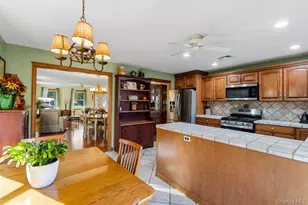 837 Smithtown Ave, Bohemia, NY 11716 - Photo 10