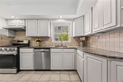 219-01 82nd Avenue, Hollis, NY 11427 - Photo 10