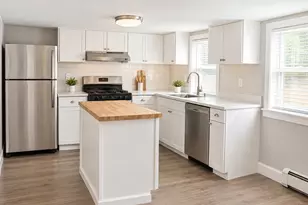 83 Hiddink St, Sayville, NY 11782 - Photo 6