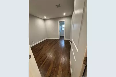 182 Hungry Harbor Road, Valley Stream, NY 11581 - Photo 10