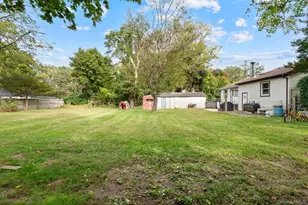 81 Bushwick Ave, Central Islip, NY 11722 - Photo 32