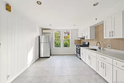 14916 16th Road, Whitestone, NY 11357 - Photo 4