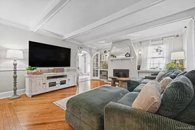 76 Powell Place, Farmingdale, NY 11735 - Photo 6