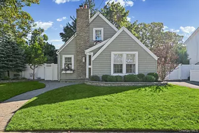 76 Powell Place, Farmingdale, NY 11735 - Photo 1