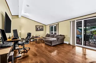 100 Ridgewood Ave, Holtsville, NY 11742 - Photo 10