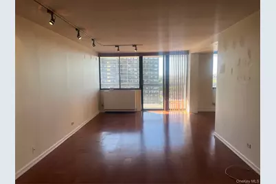 2 Bay Club Drive #16U, Bayside, NY 11360 - Photo 4