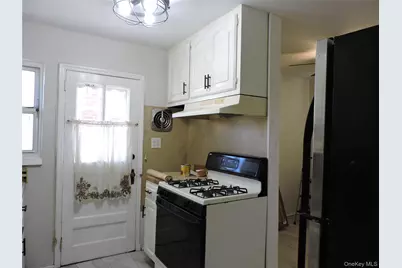 99 Washington Avenue, Valley Stream, NY 11580 - Photo 10
