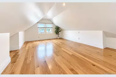 8827 Aubrey Avenue, Glendale, NY 11385 - Photo 8