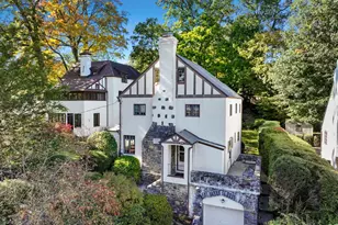 49 Walbrooke Rd, Scarsdale, NY 10583 - Photo 2