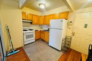 35-06 Leavitt St, Flushing, NY 11354 - Photo 2