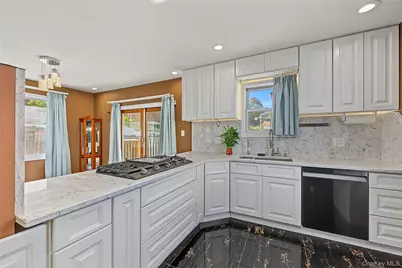 6-16 129th, College Point, NY 11356 - Photo 8