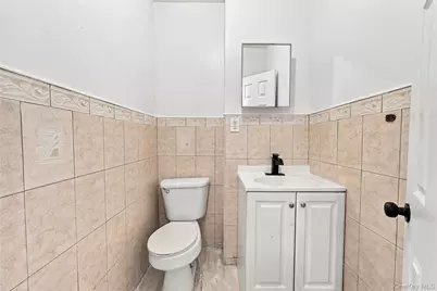 313 Montauk Avenue, Brooklyn, NY 11208 - Photo 16