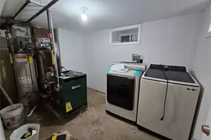 161-26 129th Ave, Jamaica, NY 11434 - Photo 8