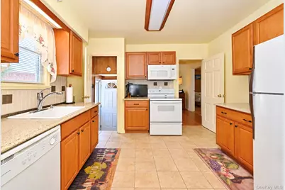 173-32 47th Avenue, Flushing, NY 11358 - Photo 2