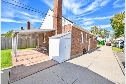 173-32 47th Avenue, Flushing, NY 11358 - Photo 16