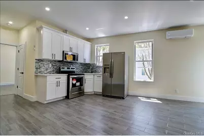 7529 62nd Street, Glendale, NY 11385 - Photo 8