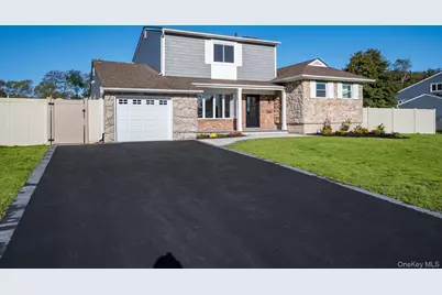 10 Autumn Lane, Amityville, NY 11701 - Photo 2