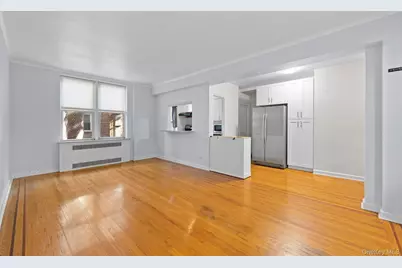 110-34 73rd Road #2D, Forest Hills, NY 11375 - Photo 4