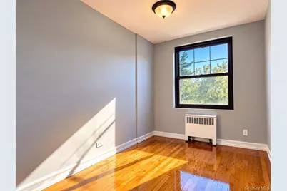 70-43 E Park Drive #B, Kew Gardens, NY 11367 - Photo 12