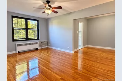 70-43 E Park Drive #B, Kew Gardens, NY 11367 - Photo 2