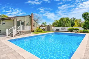 4 Starlight Dr, Commack, NY 11725 - Photo 28