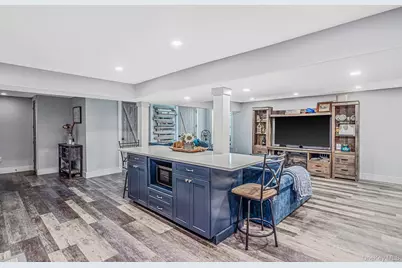 4 Starlight Drive, Commack, NY 11725 - Photo 20