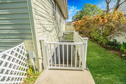4 Starlight Drive, Commack, NY 11725 - Photo 34