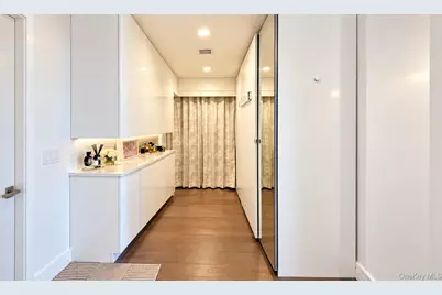 131-01 40th Road #18C, Flushing, NY 11354 - Photo 2