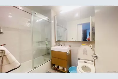 131-02A 40th Road #15J, Flushing, NY 11354 - Photo 8