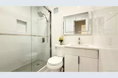 140-44 34 Avenue #3D, Flushing, NY 11354 - Photo 6