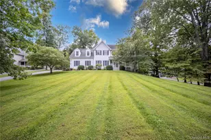53 Traci Ln, Hopewell Junction, NY 12533 - Photo 2