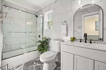 121-28 172nd Street, Jamaica, NY 11434 - Photo 16