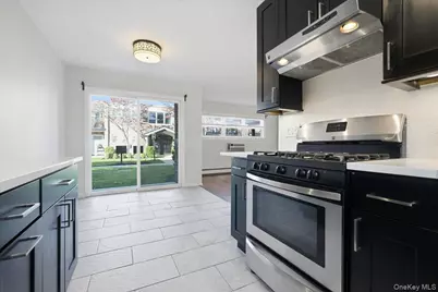 10 Ivy Street #5A, Farmingdale, NY 11735 - Photo 10