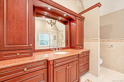 1140 Merritts Road, Farmingdale, NY 11735 - Photo 16