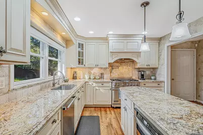 1140 Merritts Road, Farmingdale, NY 11735 - Photo 10