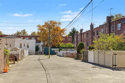 1711 E 54th Street, Brooklyn, NY 11234 - Photo 18