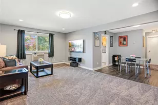 200 Merrick Rd, Amityville, NY 11701 - Photo 8