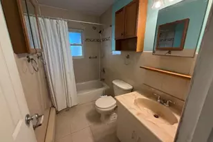 41 E Gate, Copiague, NY 11726 - Photo 6