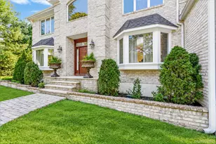 16 Brewster Ave, Northport, NY 11768 - Photo 6