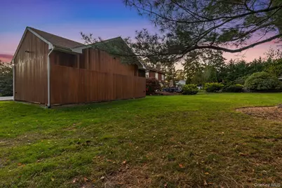 8 Winthrop Drive, Dix Hills, NY 11746 - Photo 44