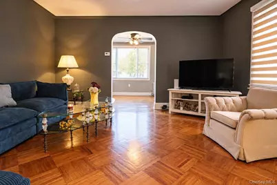 847 E 48th Street, Brooklyn, NY 11203 - Photo 6