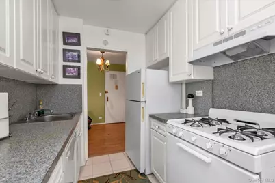 172-70 Highland Avenue #6B, Jamaica, NY 11432 - Photo 12