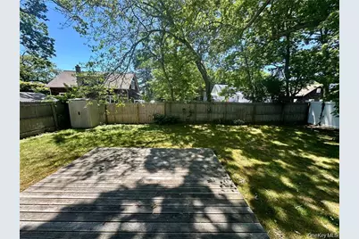 7 Bolton Drive, Patchogue, NY 11772 - Photo 10