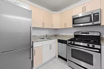 23-35 Bell Boulevard #1E2, Bayside, NY 11360 - Photo 8