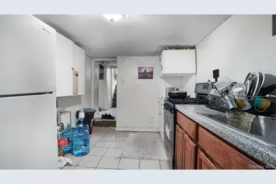 9520 127th Street, Richmond Hill, NY 11419 - Photo 20
